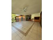 VILLA MORRA, RECOLETA: AMPLIO DEPTO. 3 SUITES, ESCRIT, RECEPCION, AMENITIES, PISCINA.