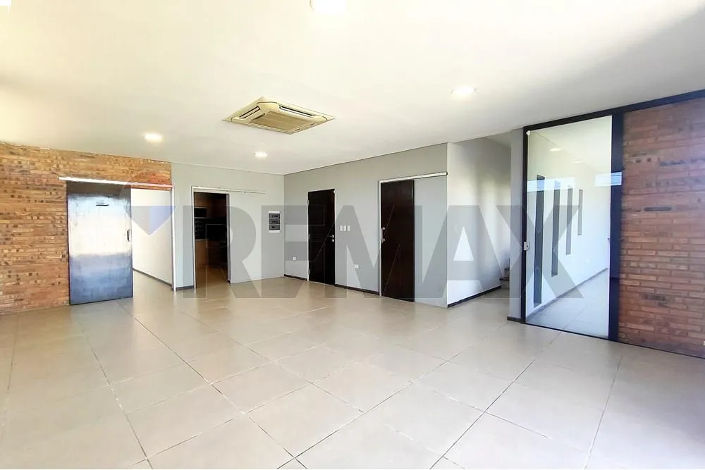 Casa - Venta - Luque, Paraguay — foto 3