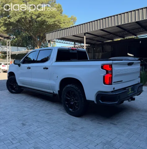 Chevrolet Silverado Z71!!! Año De 2023 — foto 3