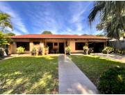 Casa - Venta - Luque, Paraguay