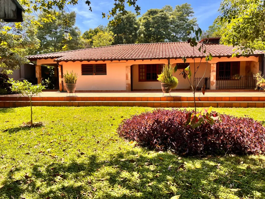 Casa - Venta - Luque, Paraguay — foto 2