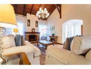 Casa en Venta en el Prestigioso Barrio Carmelitas