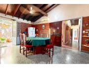 Casa Con Consultorio En Villa Aurelia