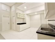 VENDO IMPORTANTE Y LUJOSA RESIDENCIA EN LOS LAURELES