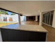 PRECIO ESPCIAL POR DICIEMBRE! Hermosa casa en Asunción Barrio Nazareth