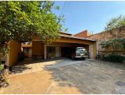 BO JARA: CASA P/ RECICLAR: 500 M2, 4 DORMIT, QUINCHO, JARDÍN, ETC. 180.000 USD.