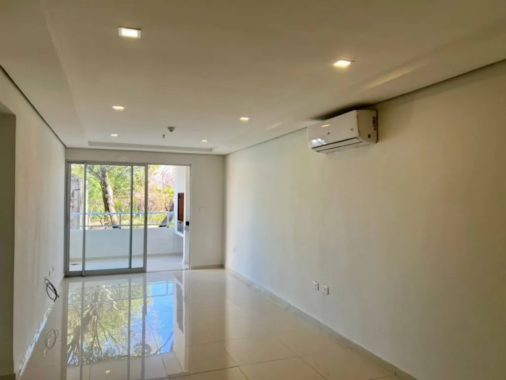 ALQUILO MODERNO DEPARTAMENTO 2 DORMITORIOS EN BARRIO JARA — foto 2