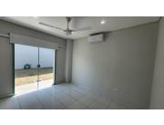 Vendo Amplia Residencia. Barrio San Cristobal. COD 035