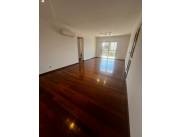 VENDO URGENTE Amplio Depto. Con Vista Al Rio