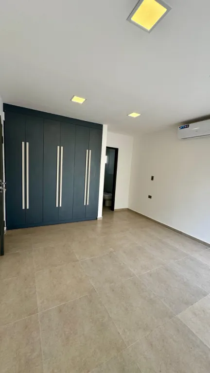 VENDO DUPLEX A ESTRENAR EN LAMBARE - ZONA RESIDENCIAL SANTA ROSA — foto 3