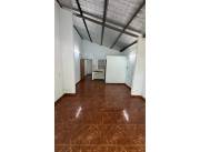Alquiler de vivienda / dormitorio / estacionamiento en Luque