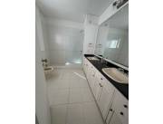 Vendo casa 3 habitaciones / piscina