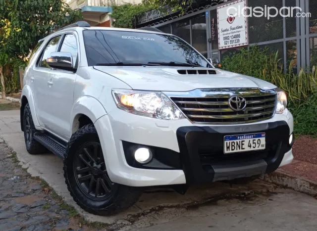 Toyota Fortuner 2013 — foto 3