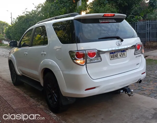 Toyota Fortuner 2013 — foto 4