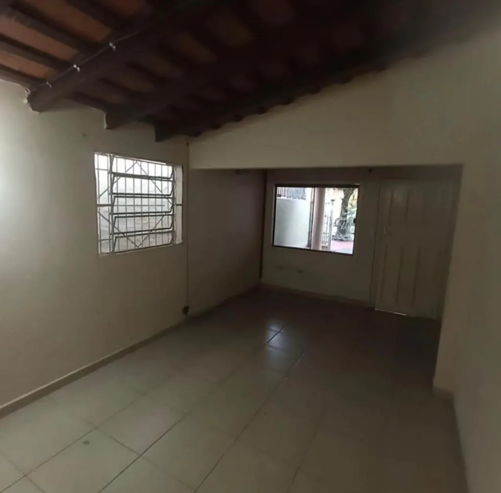 ALQUILO CASA EN LUQUE CENTRO COD 3028 — foto 2