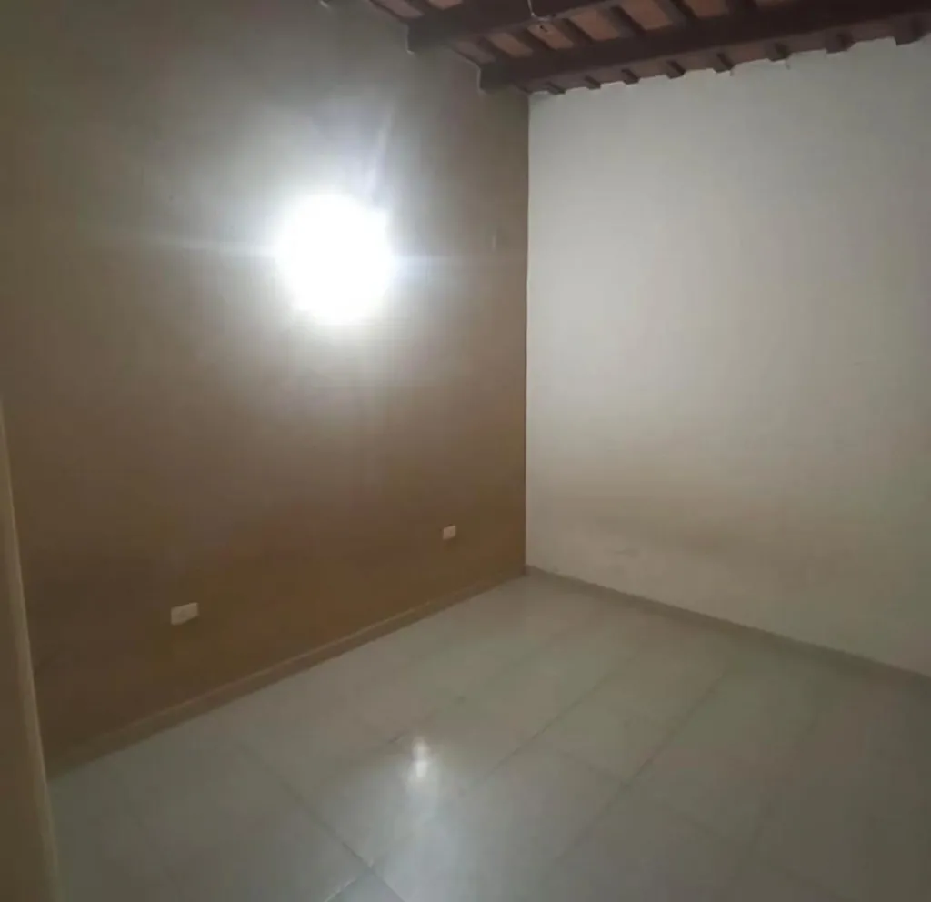 ALQUILO CASA EN LUQUE CENTRO COD 3028 — foto 3