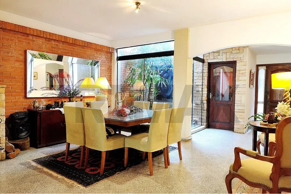 Sajonia: Casa con piscina y espacios funcionales — foto 3