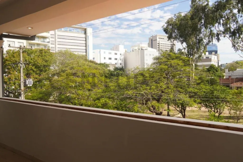 En venta importante propiedad a 2 cuadras de Avenida Aviadores y 2 cuadras de Molas Lopez. — фото 2