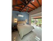 VENDO CASA AMOBLADA CON 4 DORMITORIOS EN SUITE EN SAN BERNARDINO