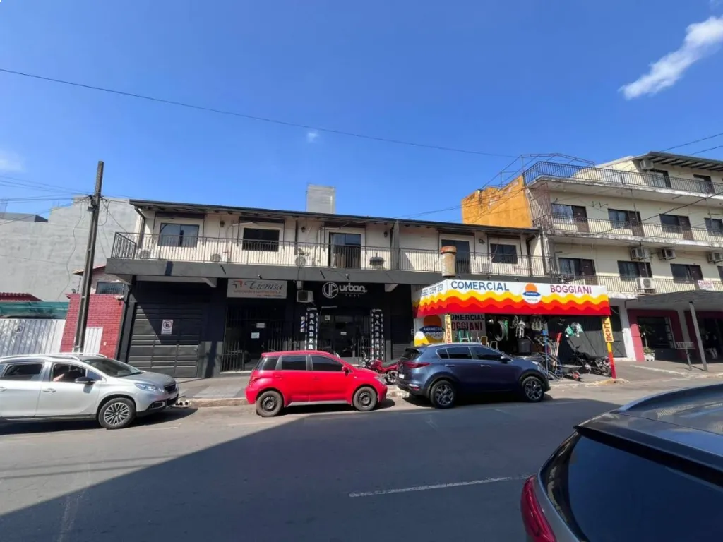 VENDO LOCAL EN CENTRO DE SAN LORENZO — foto 3
