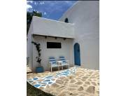 OFERTO DOS CASAS EN AREGUA