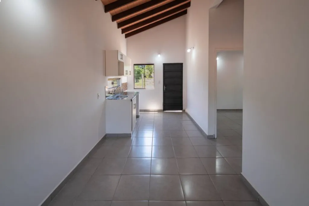 CASA EN VENTA – BARRIO DON VICTORIO | LUQUE – CAÑADA GARAY — foto 3