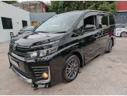 TOYOTA NEW VOXY FULL EQUIPO 2014 Rec/veh a cuenta • Recién Importa