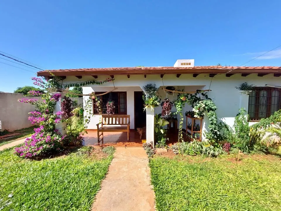 Vendo Casa de 4 dormitorios en Barrio Virgen de los Remedios de San Lorenzo zona Callei — foto 2