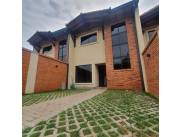 Alquilo muy Bello Duplex de 3 dormitorios con piscina en la ciudad de Luque