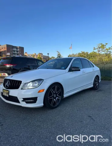 Mercedes-Benz C300 2013 — foto 2