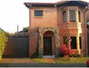 Venta de Casa Dúplex en San Jorge, Asunción