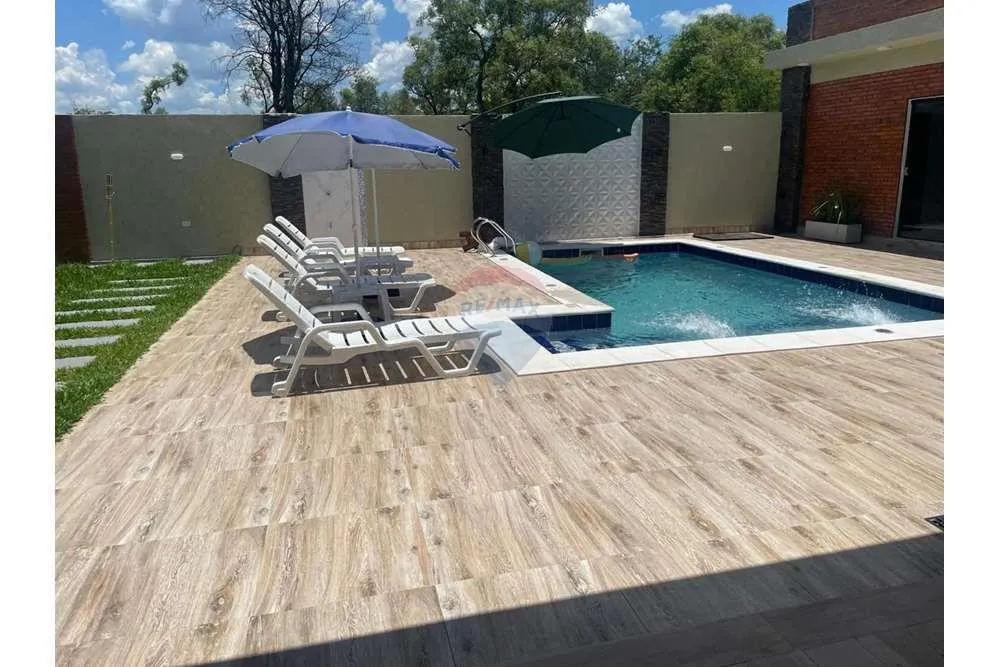 Casa de Verano - Venta - San Bernardino, Paraguay — foto 2