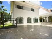 CASA IDEAL PARA OFICINAS O SHOWROOM