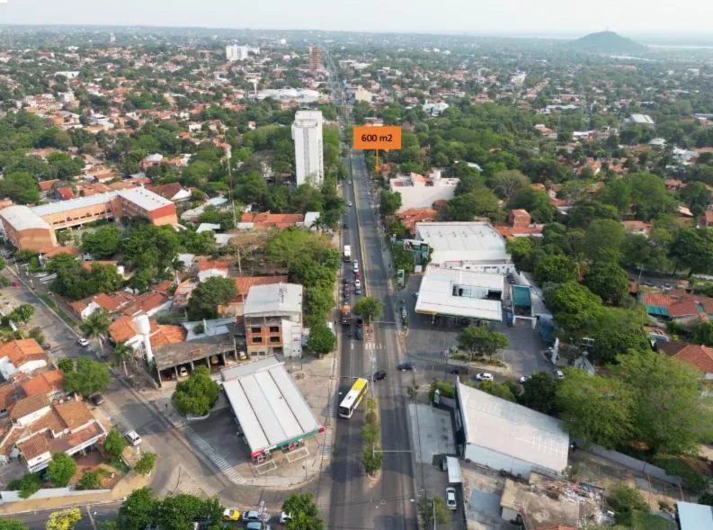VENDO TERRENO CON CASA A REFACCIONAR - SOBRE AV. FELIX BOGADO - 600M2 15*40 — foto 3