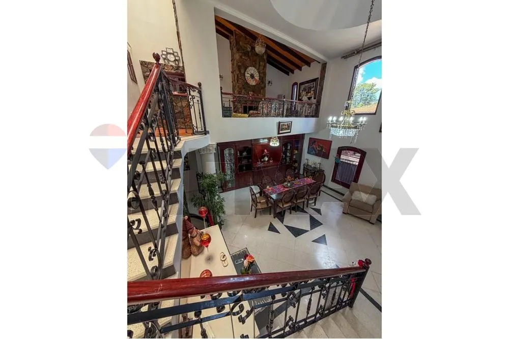 VENDO LUJOSA CASA CPISCINA Y MASTER SUITE BO.JARA PROX.AL SIL,UNIV.AMERICANA — foto 3