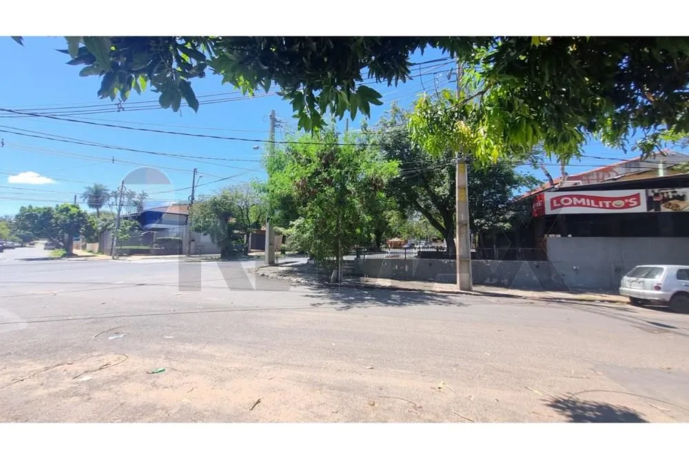 VENDO LOCAL COMERCIAL EN ESQUINA ALTO TRANSITO VEHICULAR Y PEATONAL-BO.JARA — foto 3