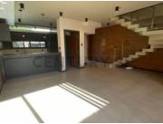 Venta de Casa Dúplex en Ycuá Satí, Asunción