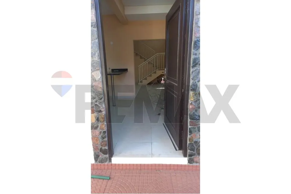 Duplex - Alquiler - Fernando De La Mora, Paraguay — foto 2