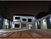 ALQUILO RESIDENCIA EN LAMBARE, BARRIO KENNEDY COD 6233