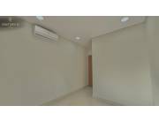 VENDO CASA EN LUQUE EN BARRIO CERRADO