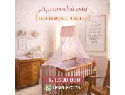 Cuna para bebé de madera lustrada con portamosquitero