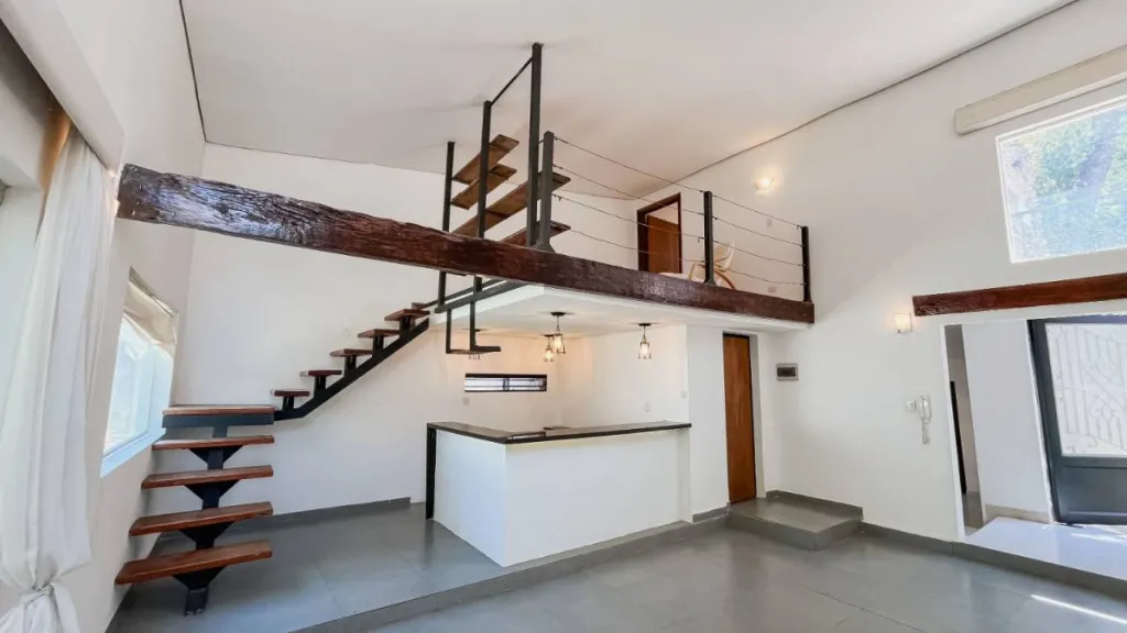 VENDO CASA FAMILIAR 3 DORMITORIOS EN ZONA YACHT LAMBARE — foto 2