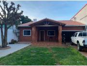 VENDO CASA EN LUQUE COD: 6290