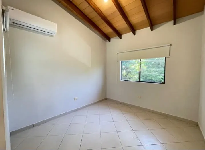Alquilo residencia cod 6273 — photo 2