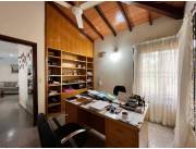 CASA EN VENTA EN BARRIO NAZARETH, ASUNCIÓN