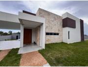 Residencia moderna en Caacupe