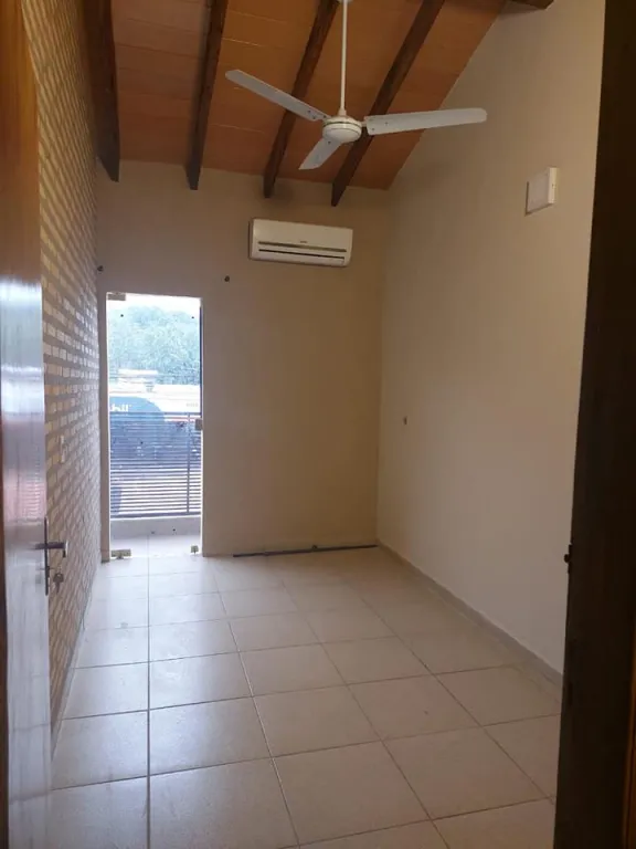Vendo Duplex de 3 dormitorios en Mariano Roque Alonso detras del Aeropuerto — foto 3