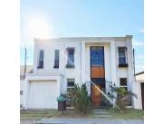 ALQUILO DUPLEX EN LAMBARE, BARRIO MACHIO II COD 6251