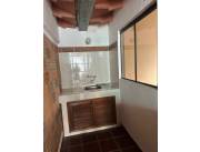 Alquilo Casa de 2 dormitorios en Asuncion Barrio Santa Librada y zona AFEMOT