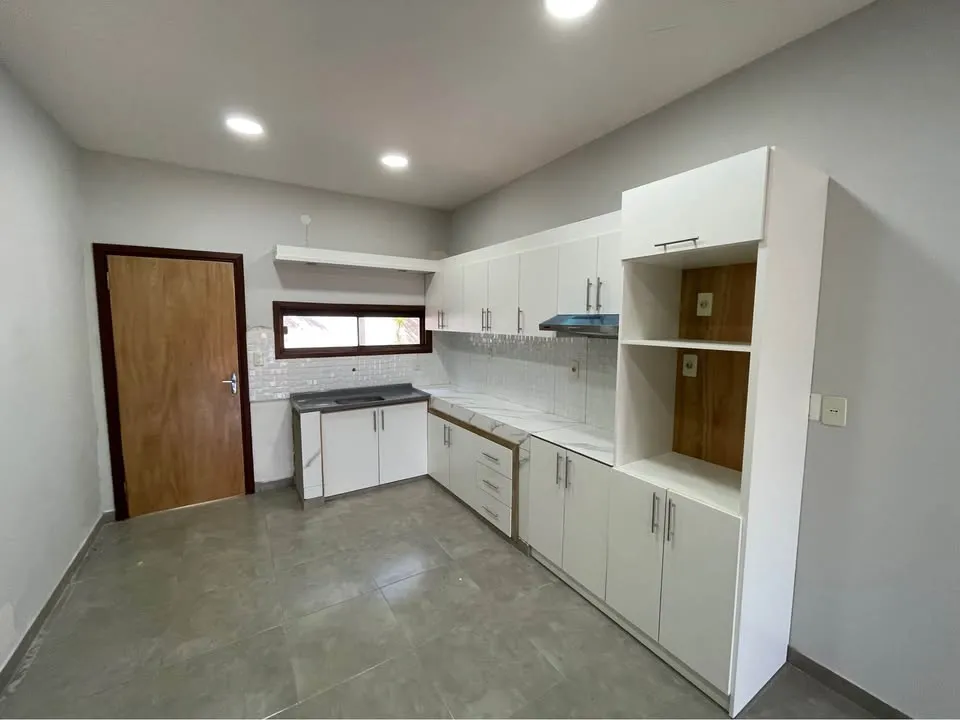 Vendo Casa de 3 dormitorios a estrenar en Ñemby zona la Lomita DAMOS CARTA OFERTA — foto 2